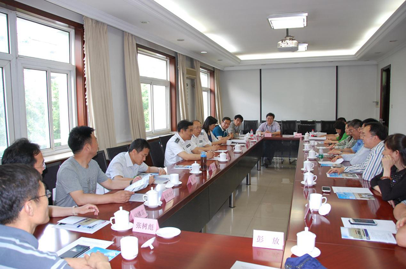 座谈会上，汪勇副校长介绍了中国人民公安大学的历史沿革、学校概况以及“面向公安，为公安工作和公安队伍建设服务”的办学宗旨；分享了学校在公安专门人才培养方面所取得的斐然成就和办学特色；分析了学校在发展过程中所面临的机遇和挑战，提出了发展目标与综合改革思路。随后，双方就人才培养模式改革、提高生源质量以及公安队伍专业能力培养等问题开展了深入交流与探讨。