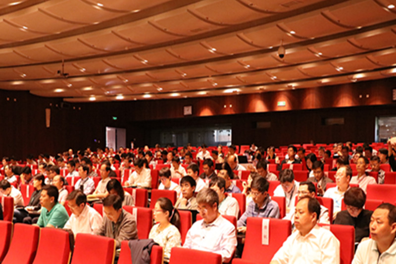 王立英强调,高校党政要认真落实全面从严治党的主体责任、监督责任,切实加强意识形态阵地的监管;要通过抓节点监控、抓制度建设、抓规范引领,践行好“四种形态”,以零容忍的态度保持惩治腐败的高压态势;要进一步强化政治意识、大局意识、核心意识、看齐意识,努力为高校事业的科学健康发展营造风清气正的良好环境。(文字:第四十七期高校中青班一班 彭祥林) 王立英强调,高校党政要认真落实全面从严治党的主体责任、监督责任,切实加强意识形态阵地的监管;要通过抓节点监控、抓制度建设、抓规范引领,践行好“四种形态”,以零容忍的态度保持惩治腐败的高压态势;要进一步强化政治意识、大局意识、核心意识、看齐意识,努力为高校事业的科学健康发展营造风清气正的良好环境。(文字:第四十七期高校中青班一班 彭祥林)