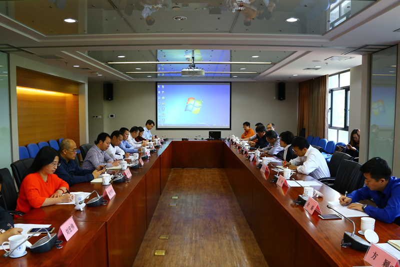9月29日下午，第四十九期高校中青年干部培训三班学员，前往北京师范大学开展交流活动。北京师范大学副校长陈丽向大家介绍了学校建设发展的基本情况。社会科学处、研究生院培养处、发展规划与学科建设处等部门负责同志介绍了相关工作。大家还就一些感兴趣的问题进行深入探讨交流。