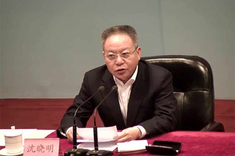  沈晓明结合十八届六中全会精神和本期研修班的总体要求，向全体学员提出了“统一思想认识，提高政治理论水平；把握形势要求，找准前进方向；改进教学方法，推动改革创新”等三项培训任务。他指出，全体学员应当深入学习贯彻党的十八届六中全会精神，学习研究宣传习近平总书记系列重要讲话精神和治国理政新理念、新思想、新战略，全面准确把握高校思想政治工作面临的新形势、新任务。他强调，全体思政班学员应当牢牢把握几个理念：一是应当提高思想认识，始终坚持马克思主义在高校意识形态领域的指导地位，要从认识人类社会发展规律、社会主义建设规律、共产党执政规律的高度，认识坚持马克思主义指导地位的重要性；二是不断增强责任意识，牢牢把握教学科研的正确方向，贯彻落实到办学治校的方方面面，通过研究提高战略思维能力、辩证思维能力、综合决策能力和驾驭全局的能力，推进当代中国马克思主义新发展；三是发挥主渠道作用，用一流的马克思主义理论研究成果和学科建设的成绩，为师生教学提供强大支撑和不竭动力，让学生通过思政课的知识传授和思想引领感受马克思主义真理的力量，信仰马克思主义，培养又红又专、德才兼备、全面发展的中国特色社会主义事业合格者和可靠接班人。