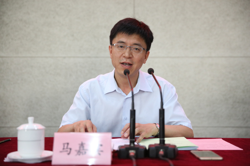 马嘉宾指出，教育部印发的《关于进一步推进高中阶段学校考试招生制度改革的指导意见》对中考改革进行了系统设计、部署安排，明确了改革的总体要求、主要任务和保障措施。各省区市教育部门要根据国家的改革方案，结合当地实际，在充分调研论证的基础上，制定好本地区的实施意见。希望大家通过此次研讨交流，进一步吃透文件精神、理清工作思路、坚定改革的信心，切实做好中考改革实施意见制定和备案工作、做好省级层面的“设计图”和地市层面的“施工图”，为下一步全面推进中考改革工作打下坚实基础。