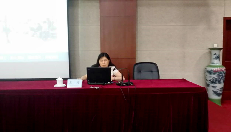 贵州轻工业职业技术学院纪委副书记王瑾副，从政府大力支持，办学条件好；党建引领发展，改革力度大；聚焦教育教学，改革效果好；优化专业结构，服务能力强；突出双创引领，产教融合深；涵养轻院素养，学生名片亮等六个方面对学院的现状和发展作了介绍。