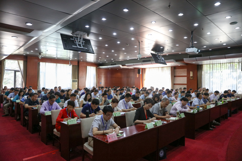 共有来自31个省市自治区的114名学员，参加本次培训班为期五天的学习研修。（杨志）