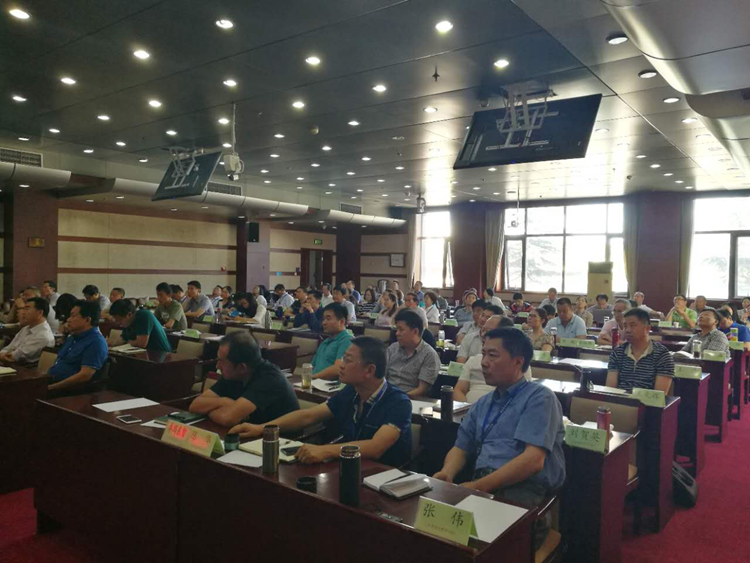 通过学术沙龙活动,学员们分享了经验,交流了思想,进一步深化了大家对督导工作的认识,激励大家在今后工作中要高标定位,勇攀高峰。
(撰稿人:大班宣传委员、二班学员 田家英;审稿人:班主任 李改) 通过学术沙龙活动,学员们分享了经验,交流了思想,进一步深化了大家对督导工作的认识,激励大家在今后工作中要高标定位,勇攀高峰。
(撰稿人:大班宣传委员、二班学员 田家英;审稿人:班主任 李改)