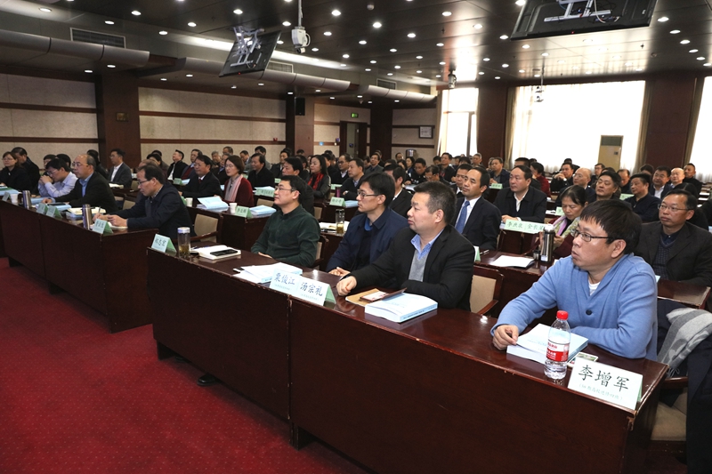 学员们一致认为，本次进修班站位高、水平高，既有职教理论的系统性，又有指导实践的实效性。通过这次培训学习，加深了对教育规律的把握，提振了对高职教育的信心，清晰了高职特色优质发展路径，并表示要将培训所学所思转化为工作实际，努力推动高等职业院校在新时代背景下优质跨越发展。（供稿：教育行政教研部 郭静；摄影：图书信息技术部 于荣壮）
