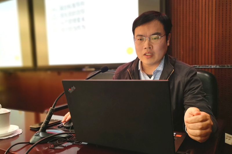 人事司机关与直属单位干部处副处长张军伟，以“新时代干部工作的主要特点”为主题，从强化党的领导、突出标准导向、从严管理监督、激励担当作为等四个方面，梳理了党中央关于干部工作的新要求新精神，并结合新修订的《党政领导干部选拔任用工作条例》和工作中的经验体会，向大家讲解了干部选任的程序及工作要求。