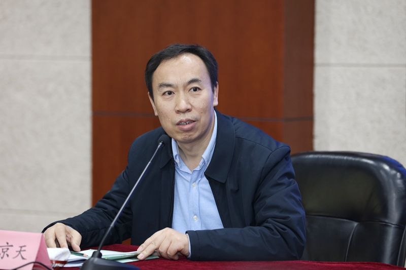 于京天在致辞中，向学员介绍了近期国家教育行政学院培训事业发展概况，特别是在师德师风建设方面开展的相关培训情况，并对各单位多年来对学院培训工作的大力支持表示了衷心感谢，期待大家一如既往地关心学院发展，共同为教育干部培训事业发展做出努力和贡献。