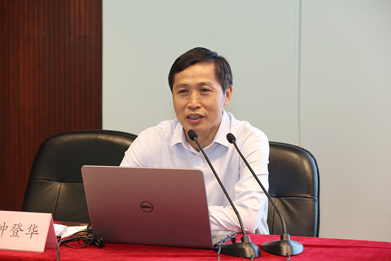 钟登华指出，我们要提高政治站位，充分认识网络安全的极端重要性，要牢牢把握网络安全的政治属性、法治属性、人民属性和前提属性，充分认识网络安全事关教育事业发展；要压实安全责任，抓体系建设，抓法定义务，抓育人工作，抓监督考核，抓基础保障，确保教育系统网络安全工作取得新成效；要用“五个一”导航，扎实推进教育系统网络安全工作。钟登华指出，教育是国之大计、党之大计，做好教育系统网络安全保障工作，责任重大、使命光荣。我们要以习近平新时代中国特色社会主义思想为指导，在教育部党组的坚强领导下，推动教育系统网络安全工作再上一个新台阶，为加快推进教育现代化、建设网络强国，为迎接中华人民共和国成立70周年营造良好的网络环境贡献力量。