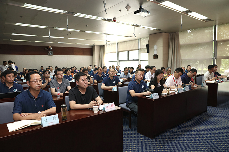 学员们纷纷表示，要不忘初心、牢记使命，认真消化吸收学到的理论知识和兄弟院校的经验，回到岗位后更加热爱学校和学生，努力做好本职工作，为高职改革发展贡献力量。（供稿：教育行政教研部 佛朝晖；摄影：图书信息技术部 于荣壮）