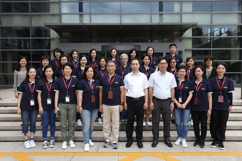 本期澳门科技大学中高层管理人员北京交流团共有24人。按照培训日程安排，将进行为期三天的培训学习和考察交流。（供稿：学校管理教研部 许杰；摄影：图书信息技术部 于荣壮）