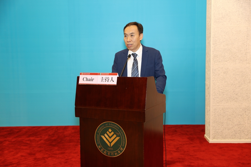 开幕式由学院副院长于京天主持。本届论坛以“大学创新发展与人才培养”为主题。