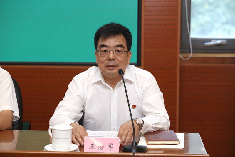 第二阶段为9月23日至26日院内培训，18位新入职员工参训。9月23日，王治军副院长出席院内培训开班式，勉励新进工作人员了解学院文化，做好个人规划，要“定好位、把好向、走好路、发好力、成好才”。