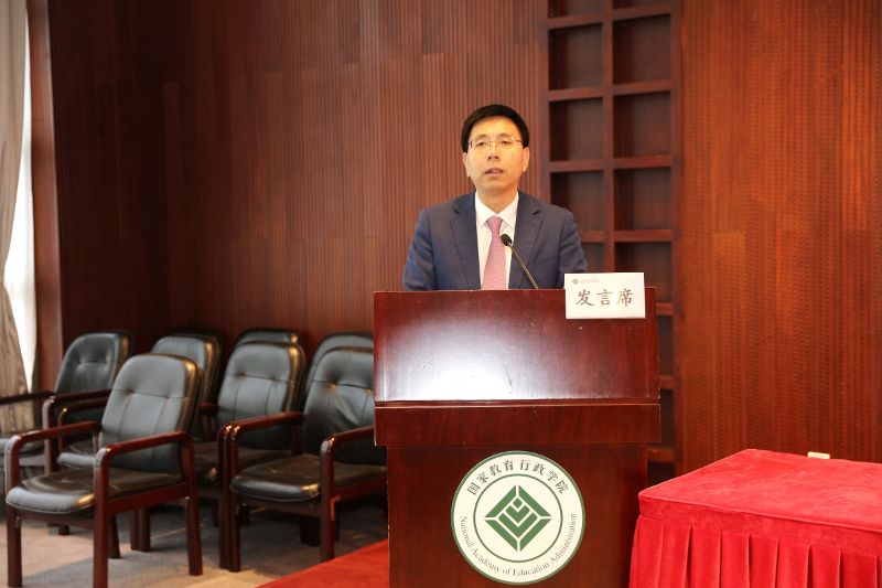 结业式上，本期进修班临时党总支书记、中国人民大学党委副书记郑水泉代表全体学员作了学习总结发言，分享了一个半月来的学习收获和体会，表达了对学院领导、班主任团队以及相关部门的感激之情。