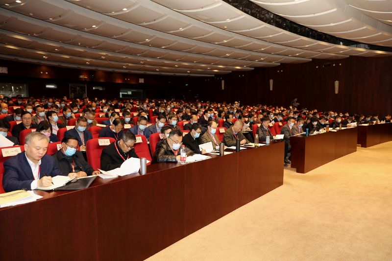 座谈上，来自北京、上海、重庆、湖北、辽宁、山东、广东、四川、甘肃等省级党委教工委、教育行政部门领导，北大、清华、北航、中国科大等高校领导分别发言。大家普遍认为《深化新时代教育评价改革总体方案》充分体现了新时代我国教育的正确价值观和科学的教育发展理念，遵循了教育发展规律和教育改革逻辑，必将有利于加快构建具有时代特征、中国特色、世界水平的教育评价体系。大家纷纷表达了对贯彻落实《深化新时代教育评价改革总体方案》信心和决心，并提出了对相关政策举措的期望与建议。