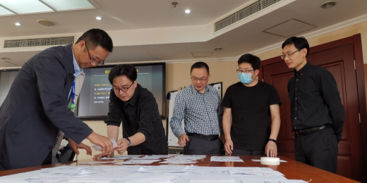 学员们以问题为导向，在展开头脑风暴的基础上，深入交流研讨，凝聚集体智慧，逐步明晰所在小组的研究重点，明确调研框架和工具方法，确定研究计划和人员分工，确保课题研究落细落小、落到实处。