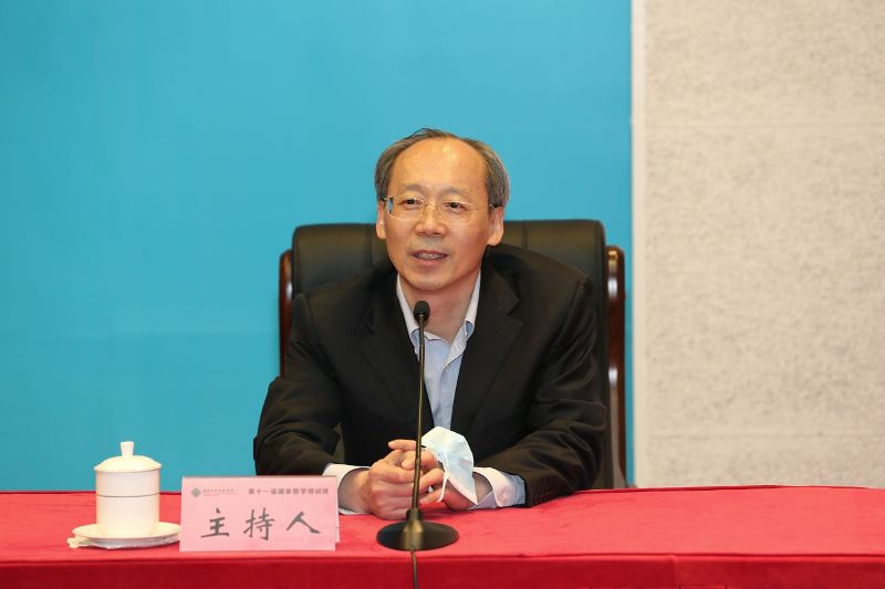 国务院教育督导委员会办公室主任、教育部教育督导局局长田祖荫出席了开班式并作“教育督导体制机制改革”的专题报告。在结业总结时，他对国家督学履职尽责提出了五点希望：“硬起来”，即敢担当、能把关，体现出国家督学的权威性和严肃性；“强起来”，即加强学习、强化本领，提升素质能力和履职水平；“活起来”，即积极参加活动，履职气氛活跃，工作富有活力；“严起来”，即严守纪律，严明规矩，严肃责任；“带起来”，即发挥带动、辐射作用，培养后备队伍。