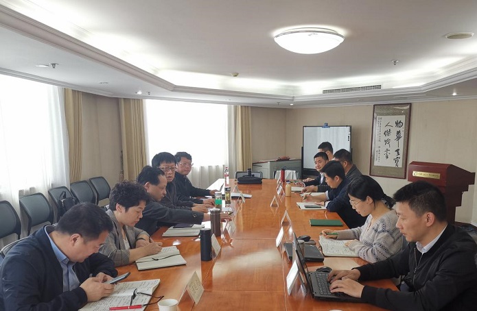 大家一致认为,全国职业教育大会的召开,充分体现了以习近平同志为核心的党中央对职业教育工作的高度重视,突显了职业教育在国家人才培养体系中的基础性作用,对于立足新发展阶段、贯彻新发展理念、构建新发展格局、推动职业教育高质量发展具有重大而深远的意义,是我国职业教育发展史上的重要里程碑。习近平总书记关于职业教育的重要指示为新时代职业教育改革发展指明了前进方向,提供了根本遵循。 大家一致认为,全国职业教育大会的召开,充分体现了以习近平同志为核心的党中央对职业教育工作的高度重视,突显了职业教育在国家人才培养体系中的基础性作用,对于立足新发展阶段、贯彻新发展理念、构建新发展格局、推动职业教育高质量发展具有重大而深远的意义,是我国职业教育发展史上的重要里程碑。习近平总书记关于职业教育的重要指示为新时代职业教育改革发展指明了前进方向,提供了根本遵循。