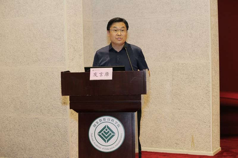 教育部社会科学司副司长宋凌云在讲话中指出，文科期刊是重要的意识形态阵地，要贯彻落实好习总书记重要回信精神，在提升管理水平、加强专业队伍建设、加快数字化转型、净化作风学风上下功夫，不断推动期刊的高质量发展，加快打造一批跻身世界一流代表国家水平，体现教育实力的知名学术期刊。