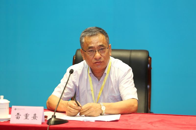 雷重熹代表河北交通职业技术学院作动员讲话，首先感谢国家教育行政学院对本期培训班的周密安排与高度重视。他对全体学员提出三点要求，第一，希望大家高度重视本期培训，通过学习来提升能力素养。当前职教领域面临着新的形势与变革，希望全体学员通过学习来提高思想认识和理论水平，适应当前的职教改革发展大局。第二，希望大家学思践悟。学习领会职教类型化思想，深入学习交流双高、职教本科建设的政策精神，提升解决问题的能力。第三，遵守学院规定，严格纪律要求，将本次学习作为党性锻炼的机会。