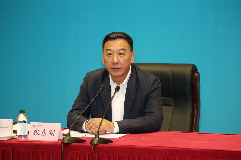 张东刚指出，准确把握新时代干部监督工作的新精神新要求，一要深入学习领会习近平总书记关于从严管理监督干部的重要论述，牢牢把握干部监督工作的正确方向；二要以党的政治建设为统领，提升干部监督工作的政治站位；三要着眼建设高素质干部队伍，匡正选人用人风气；四要加强履职尽责、担当作为情况的监督，激励干部增强干事创业的精气神；五要做实做细日常监督，把从严管理监督贯穿干部选育管用全过程。张东刚强调，直属高校要深刻认识从中央巡视、教育部党组巡视和选人用人专项检查中暴露出的选人用人工作存在的突出问题，要抓住巡视整改契机切实提高直属高校选人用人工作水平。一是提高政治站位，狠抓整改落实；二是突出政治标准，加强政治建设；三是加强制度建设，建立长效机制；四是勇于改革创新，提升工作活力；五是加强自身建设，打造过硬队伍。