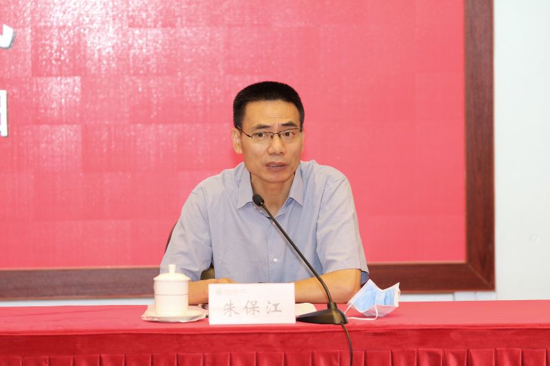 朱保江首先介绍了学院举办“山西省名校长培养工程项目”的背景、意义以及首期项目取得的丰硕成果，并对入选培养项目第二期的123位学员表示祝贺和欢迎。朱保江指出，相较首期项目，本期项目在整体设计上呈现新的特点。更加注重政治引领，凸显高站位；更加注重高标准高要求，凸显高规格；更加注重方案设计系统性理论性，凸显专业化；更加注重学员认知思维能力提升，凸显研究性。朱保江强调，为高质量完成研修任务，全体学员要提高政治站位，增强学习的使命感、责任感；要树立问题意识，做积极的行动学习者；要积极交流互动，打造学习共同体；要增强纪律意识，把握好学习的时间任务要求。希望大家共同努力，为“名校长”品牌的维护、增值做出应有贡献。