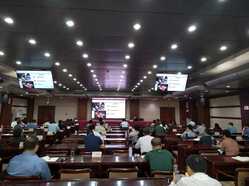 学员们纷纷表示，“微讲坛”的形式不仅充分锻炼了学员的思维、分析和表达能力，也能让他们把各领域、各方面的特色工作带入课堂，获益匪浅。（撰稿：恩施职业技术学院党委委员、宣传部长 胡平；审稿：分班主任 教育行政教研部 李虔 ）