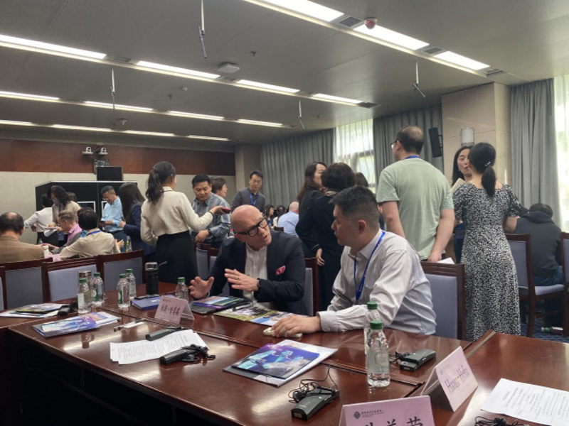 4月18日星期二下午,研修班特别安排了中芬高校合作研讨环节。 4月18日星期二下午,研修班特别安排了中芬高校合作研讨环节。