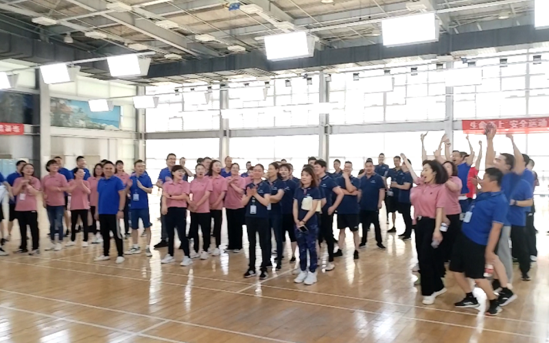 同学们收获了快乐，收获了友谊！在欢呼声中，趣味运动会获得了圆满成功，也成为同学们难忘的一课。（撰稿人：学员 山东传媒职业学院 刘国华；审稿人：分班主任 教育行政教研部 李虔）
