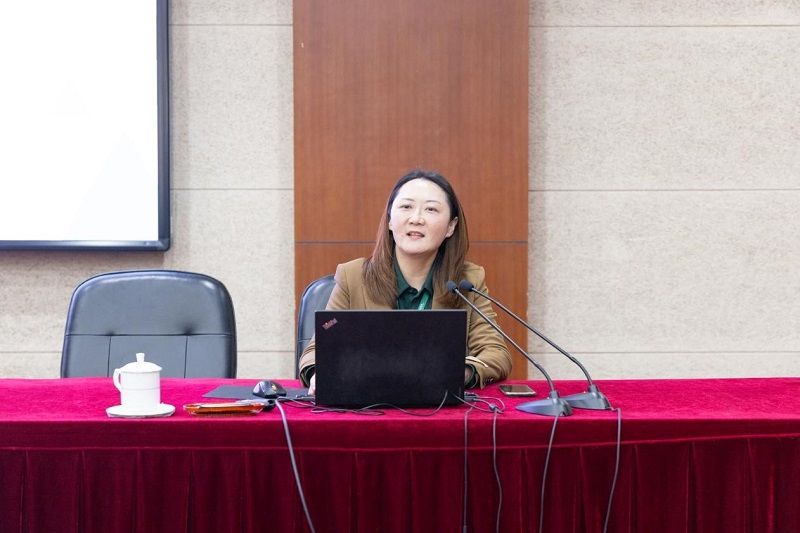 杨国华分享了《彩云之南 美好向往——最炫民族风里的那些事儿》，从“五个一”全面详实的展现云南之美，彩云之南欢迎您！